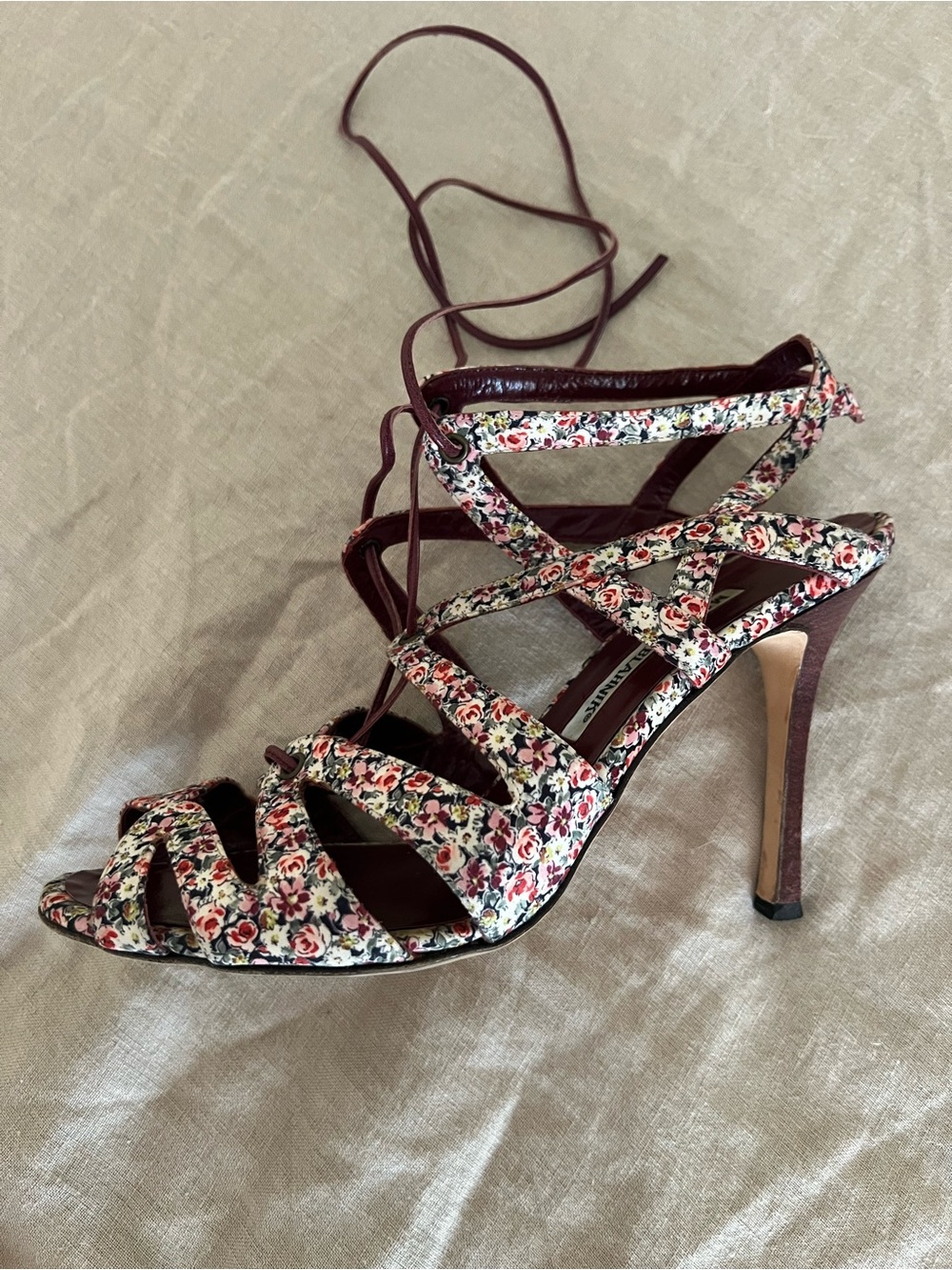 EUC Manolo Blahnik Rare Vintage Netochaka Floral Printed Lace-Up Sandals 38 - Picture 4 of 11